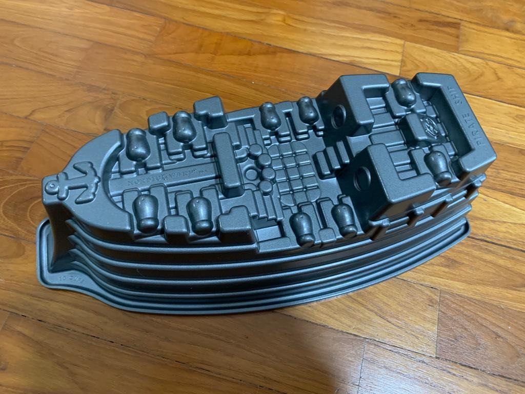 Nordic ware pirate top ship cake pan