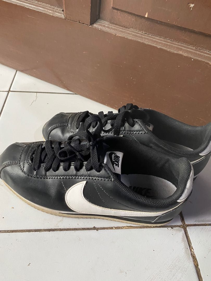ORIGINAL Nike Cortez Black sz. 40.5 Fesyen Pria Sepatu