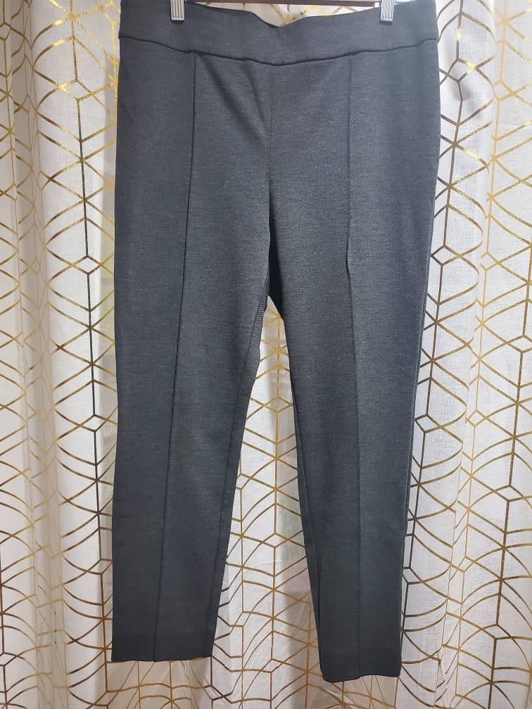 Preloved] M&S Black Jeggings (M), Women's Fashion, Bottoms, Jeans on  Carousell