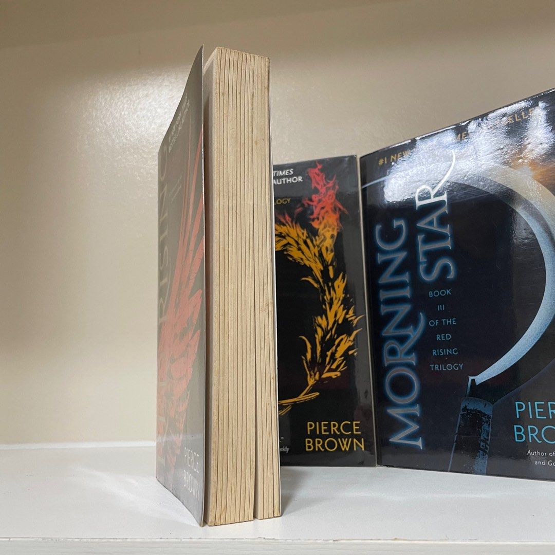 Red Rising (set) - Pierce Brown, Hobbies & Toys, Books & Magazines ...