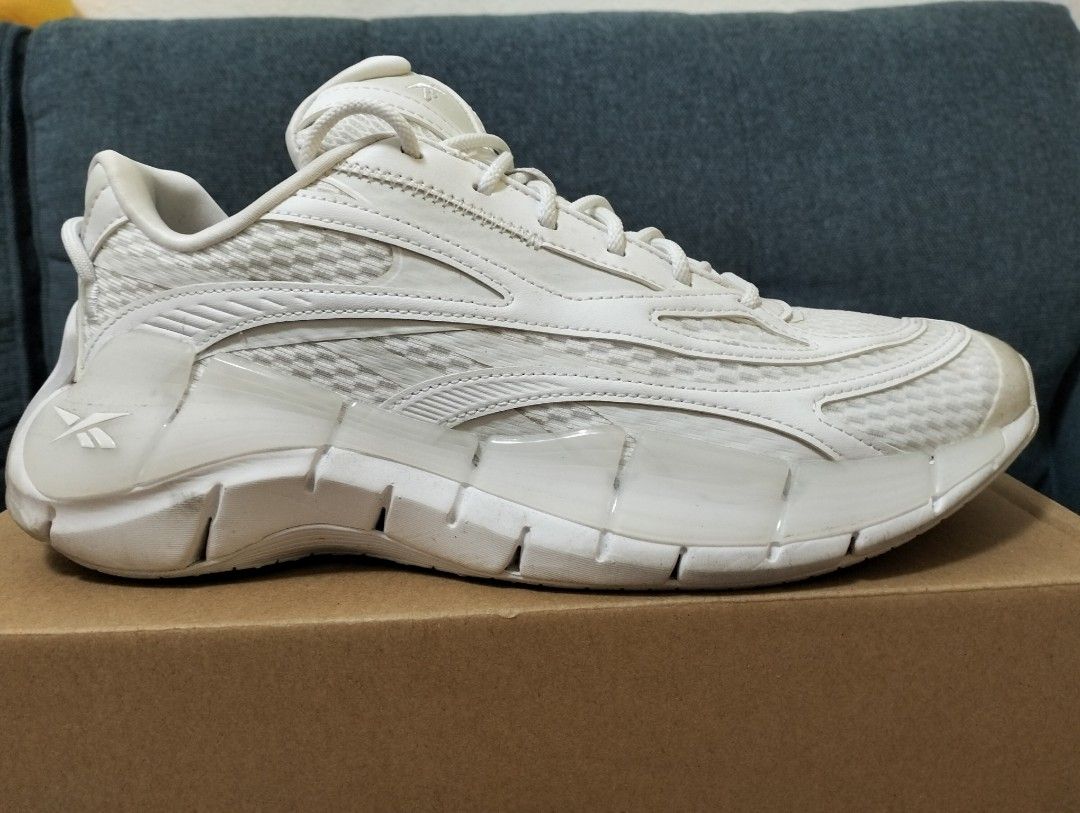 Reebok sneakers on sale on sale