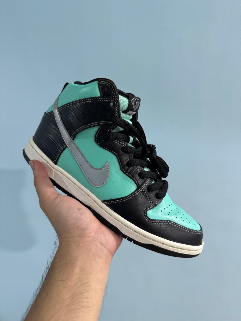 Nike sb dunk high diamond sale