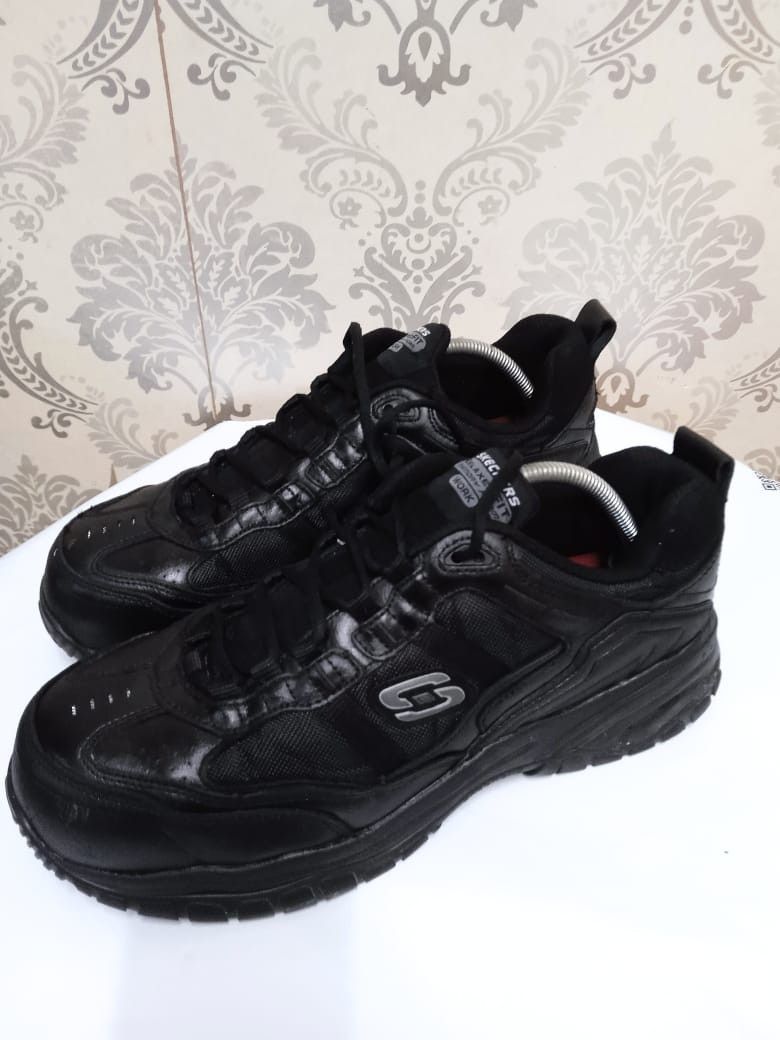 SKECHERS STEEL TOE Men s Fashion Footwear Boots on Carousell