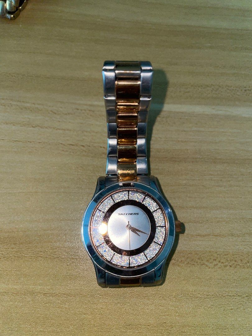 Skechers Watch Luxury Watches on Carousell