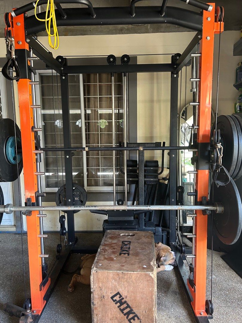 Smith Machine and Olympic Bar, Sports Equipment, Exercise & Fitness ...