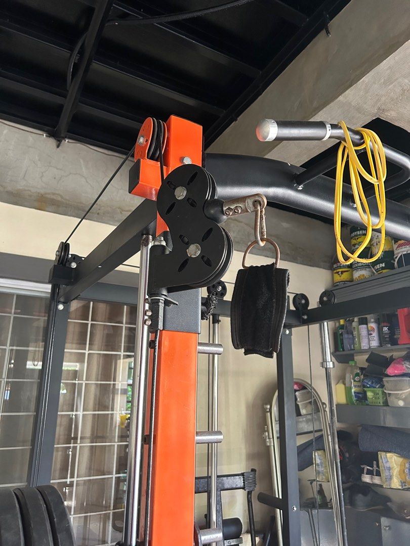 Smith Machine and Olympic Bar, Sports Equipment, Exercise & Fitness ...