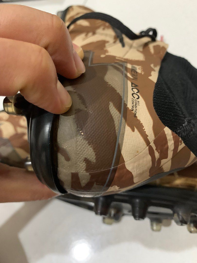Unyclan safety hotsell shoes