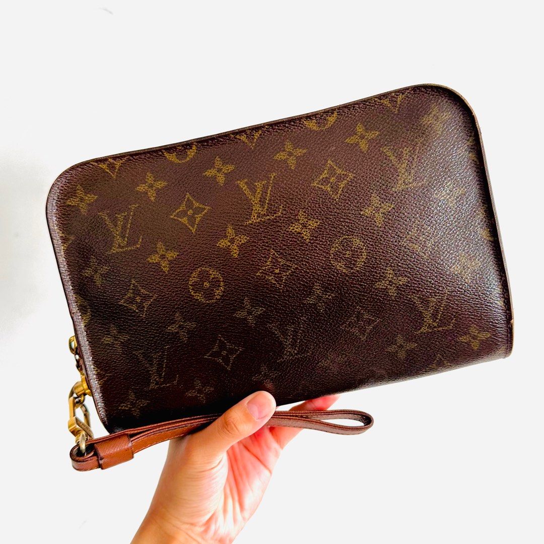 Louis Vuitton LV phone case bag with date code, Luxury, Bags & Wallets on  Carousell