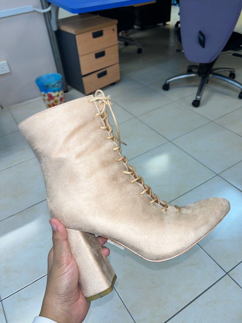 Suede boots in nude colour