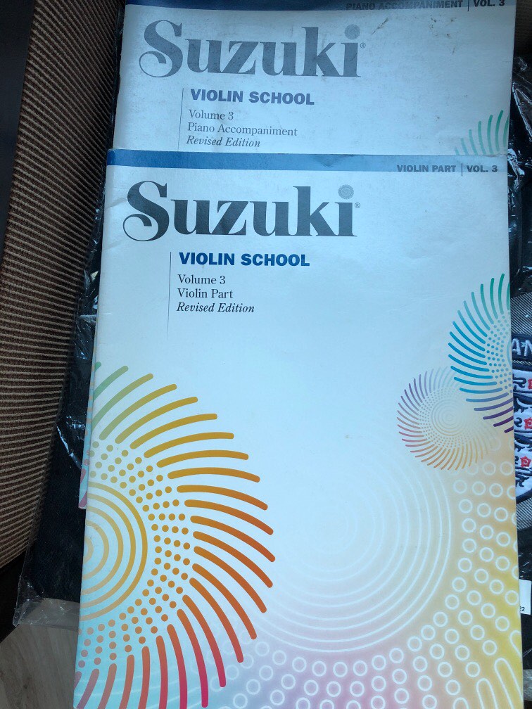 Suzuki violin school vol 3 Violin part and Piano accompaniment, 興趣及遊戲 ...