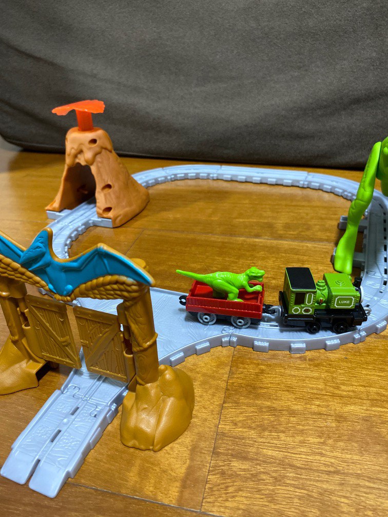 Thomas train dinosaur methanogenic set