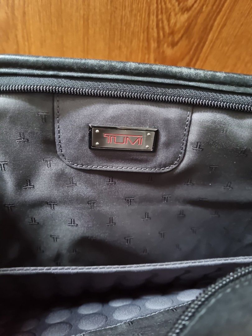 Tumi computer deals tote