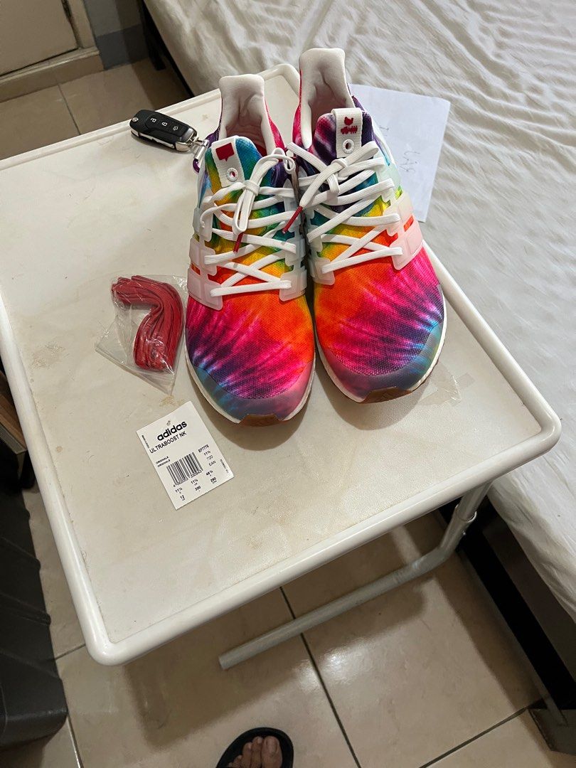 ULTRABOOST NICE KICKS. 9.5 10 condition. Size 12 Men s Fashion