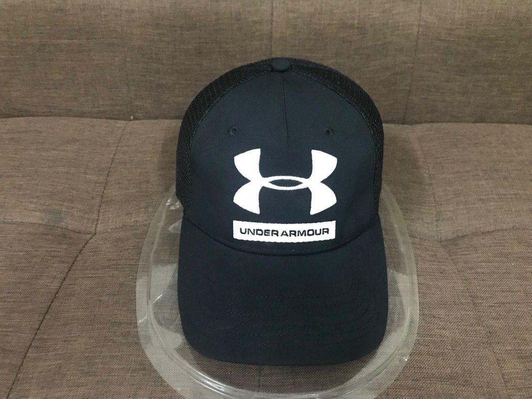 UNDER ARMOUR TRUCKER SNAPBACK CAP Men s Fashion Watches