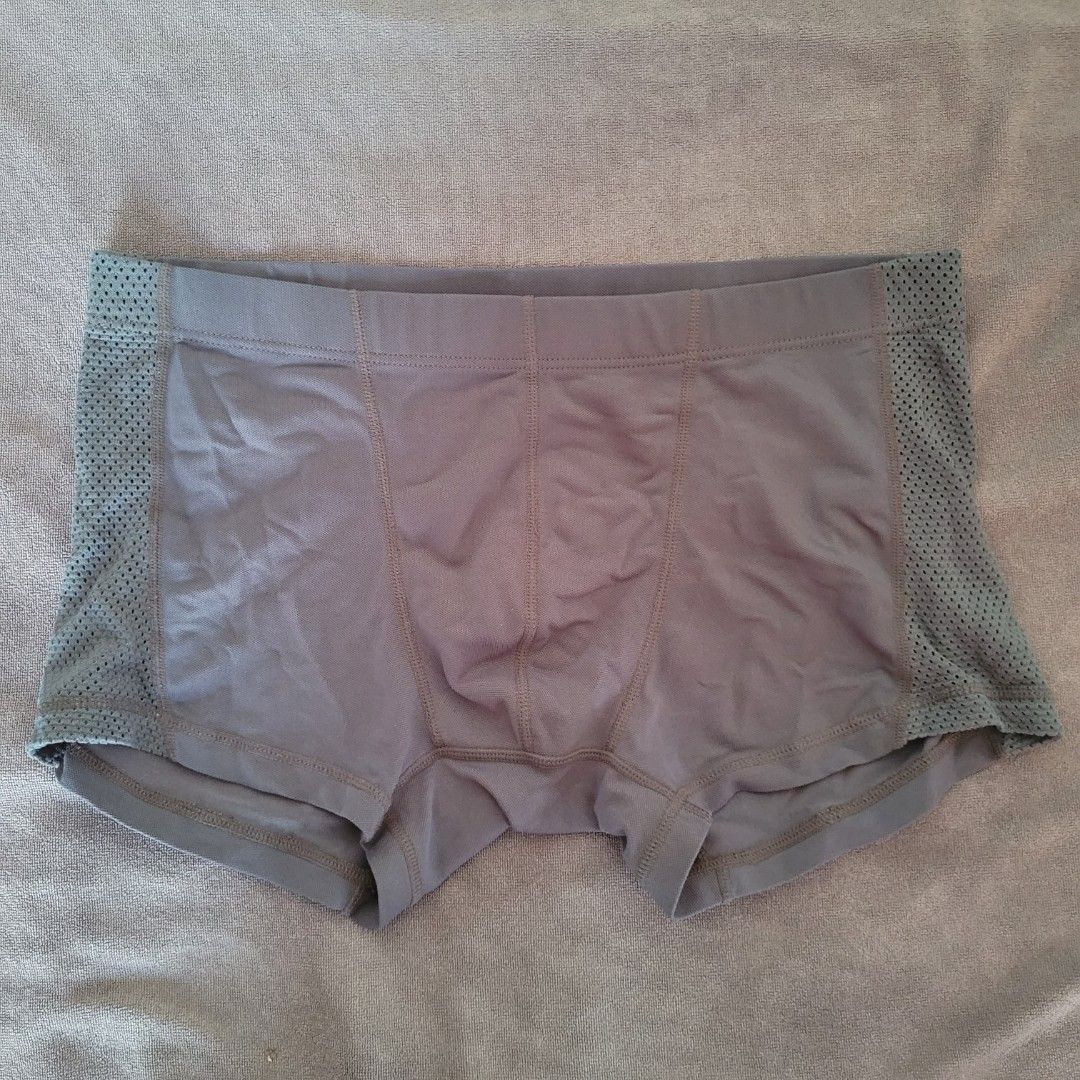 Used] Uniqlo men's underwear - Trunk (M size), Men's Fashion, Bottoms, New  Underwear on Carousell