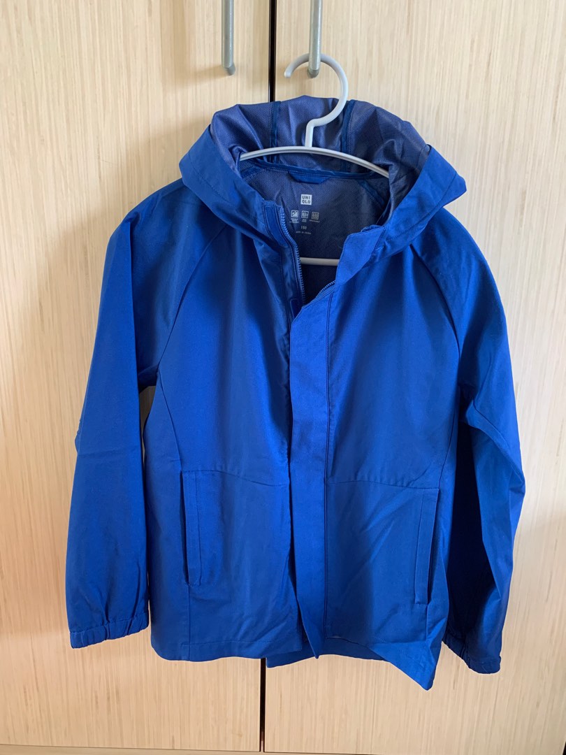 Uniqlo kids deals rain jacket