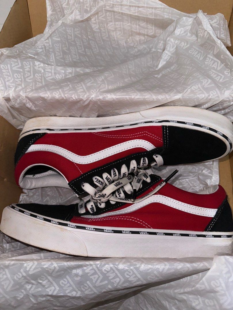 Red and black hotsell off the wall vans
