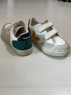 Cheapest veja trainers hot sale
