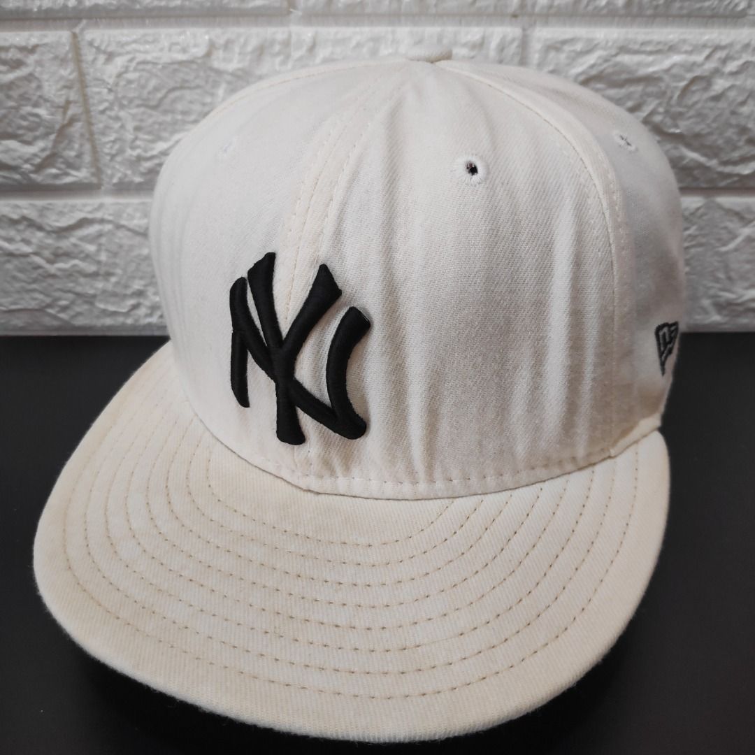 Vintage New Era NY New York Yankees MLB Genuine Merchandise USA Baseball Fitted Full Cap 7 1 4