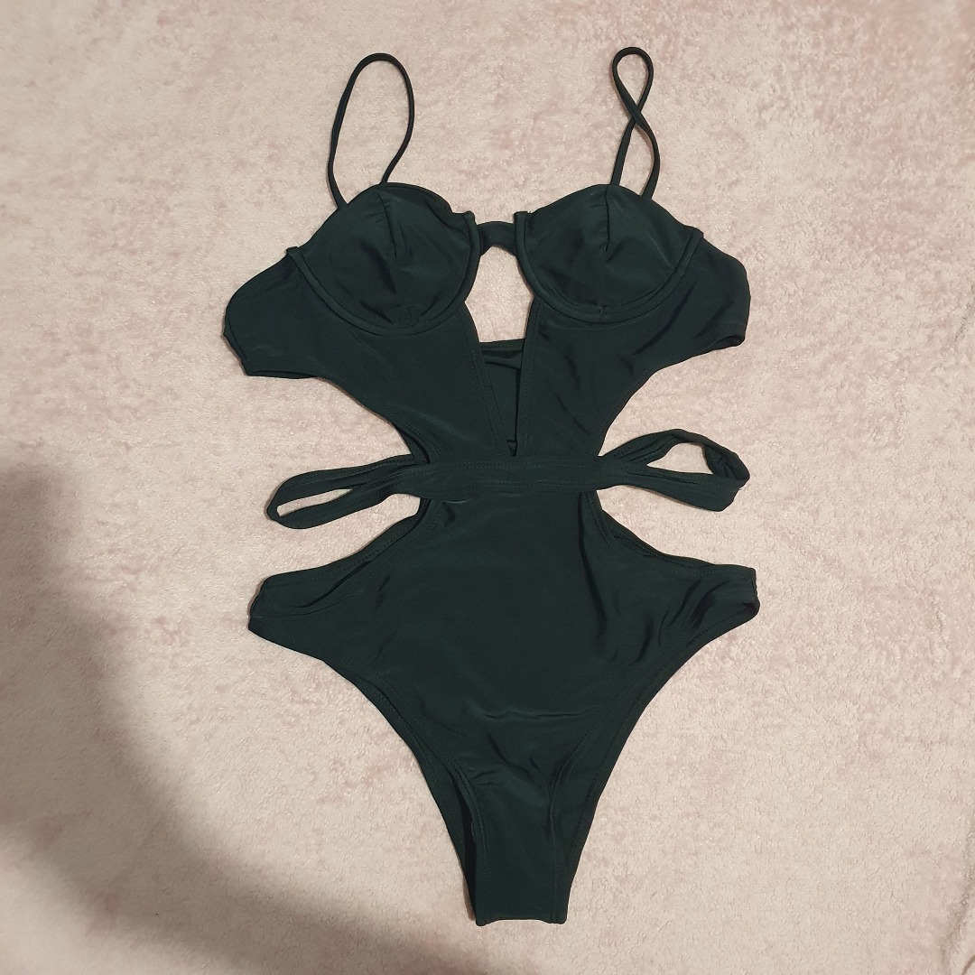 MERISE Black/Coral Lace Bikini Panties. at  Women's Clothing