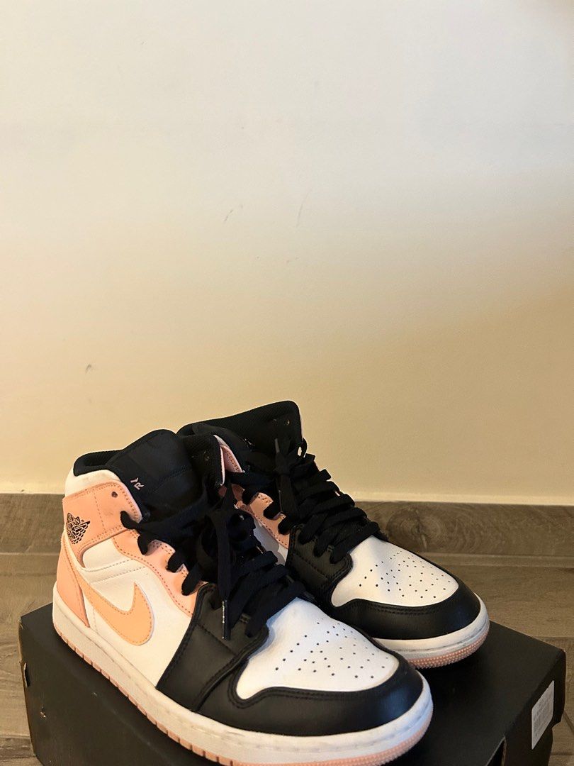 WTS nike air Jordan 1 mid white arctic orange