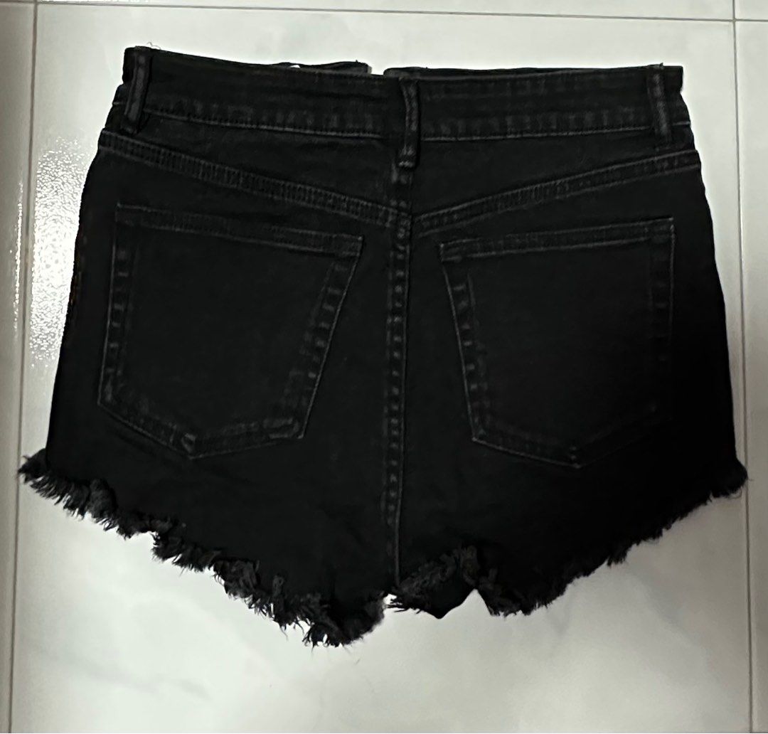 Zara denim shorts, Women's Fashion, Bottoms, Shorts on Carousell