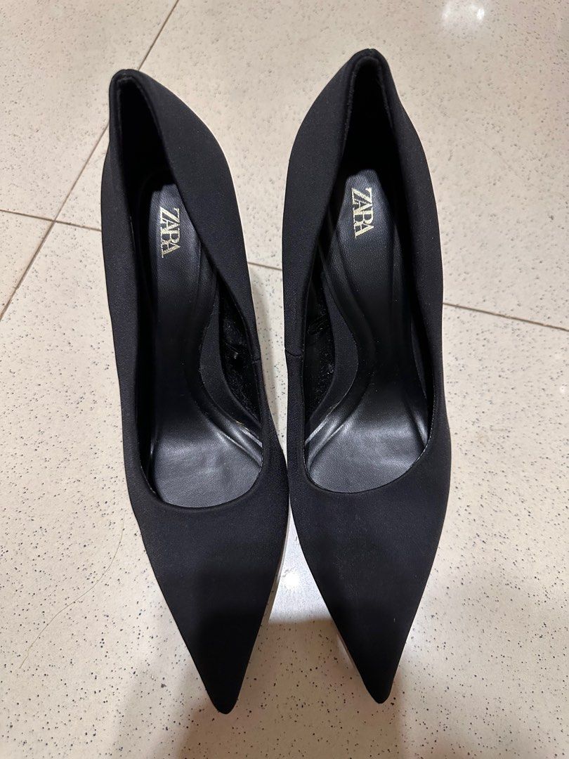 Zara shop velvet heels