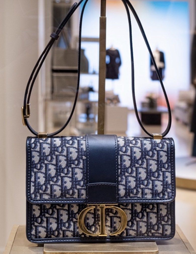 Dior Small 30 Montaigne Bag in Blue Oblique Jacquard, Luxury, Bags &  Wallets on Carousell