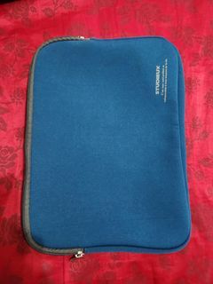 11" to 12" Laptop Pouch