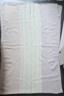 （分類：）位於 。 由 lespetalesss 提交（商品編號 1264088502，圖片 1）。簡介： 。