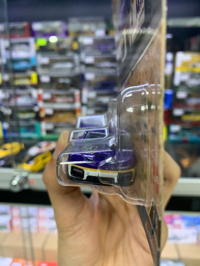 Porsche 935 White Purple Real Riders Race Day Hot Wheels Premium