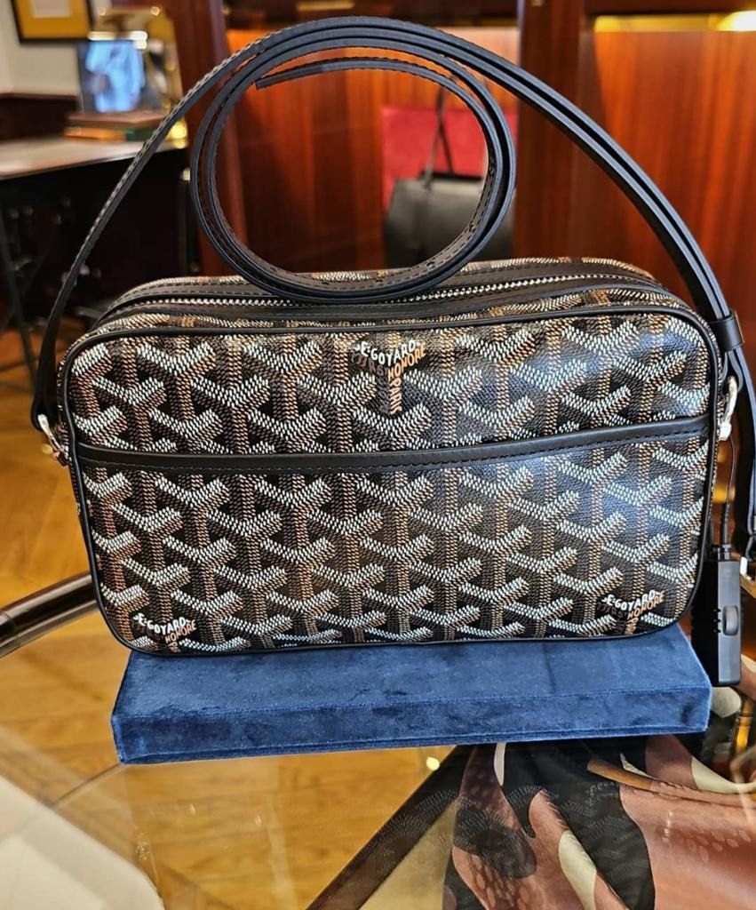Goyard camera shop