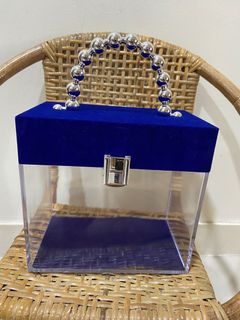(Category: ) located in . Submitted by el_preloved_items (Listing ID 1264141378, Image 1). Description: .