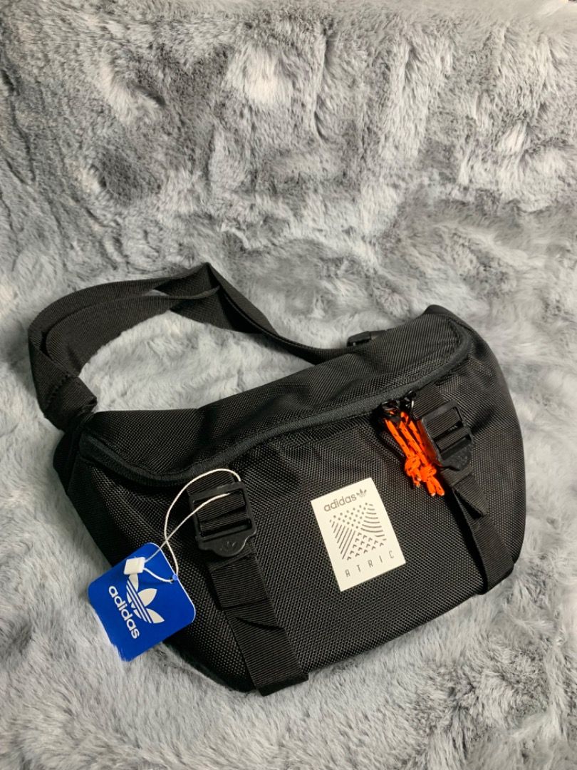 Atric waist bag top