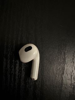 AirPod Gen 3 right side