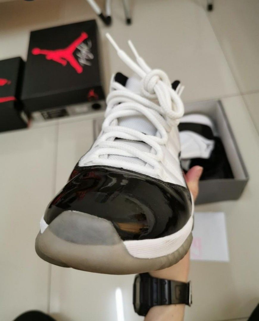 Jordan 11 concord low fake vs real store