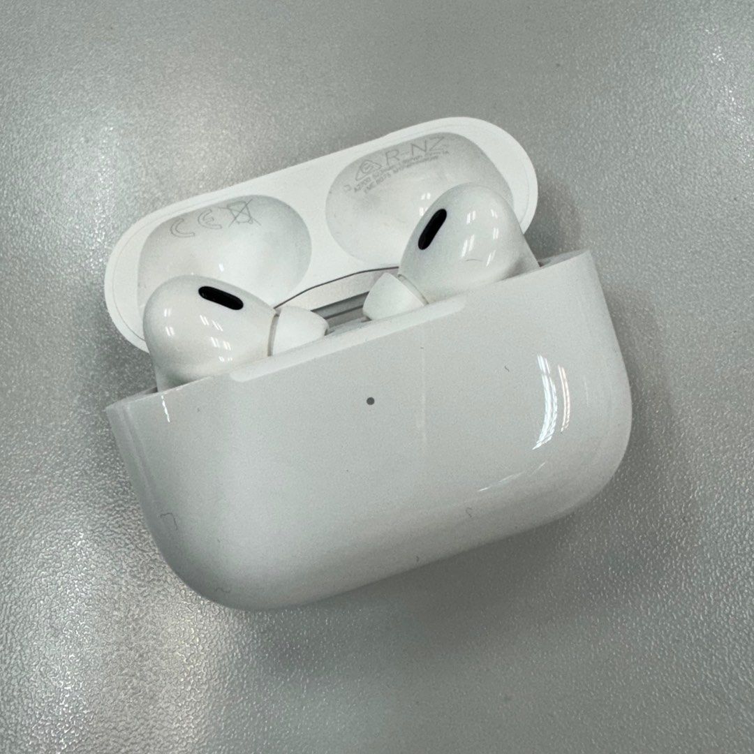 Apple AirPods Pro 2 - Lightning version, 音響器材, 耳機- Carousell