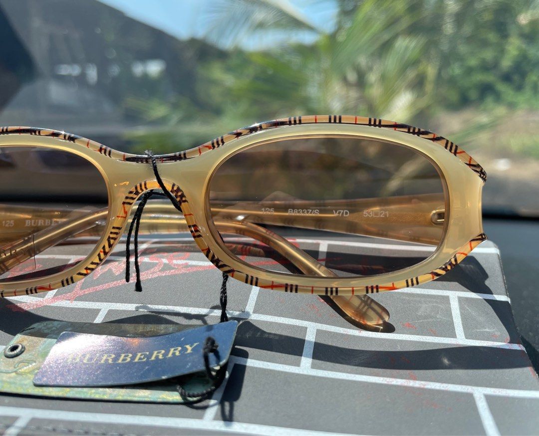 Authentic Burberry Nova Check Sunglasses Men s Fashion Watches