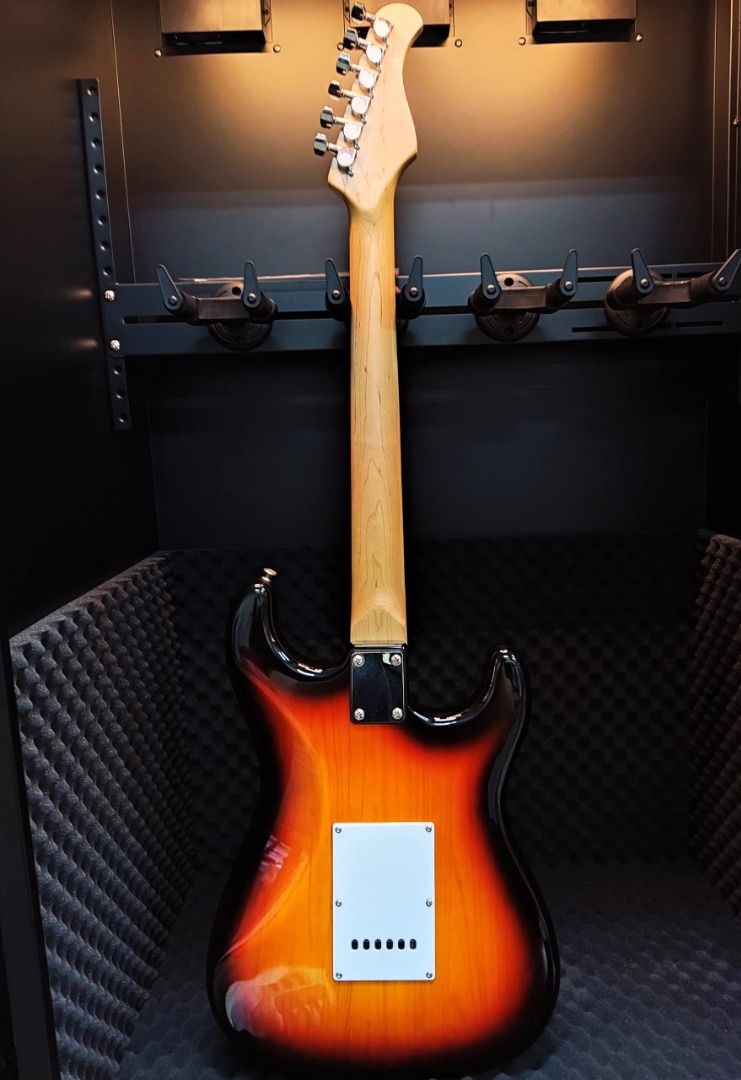 Bacchus BST-1R LH ストラトキャスタータイプ レフティ Bacchus BST-1R