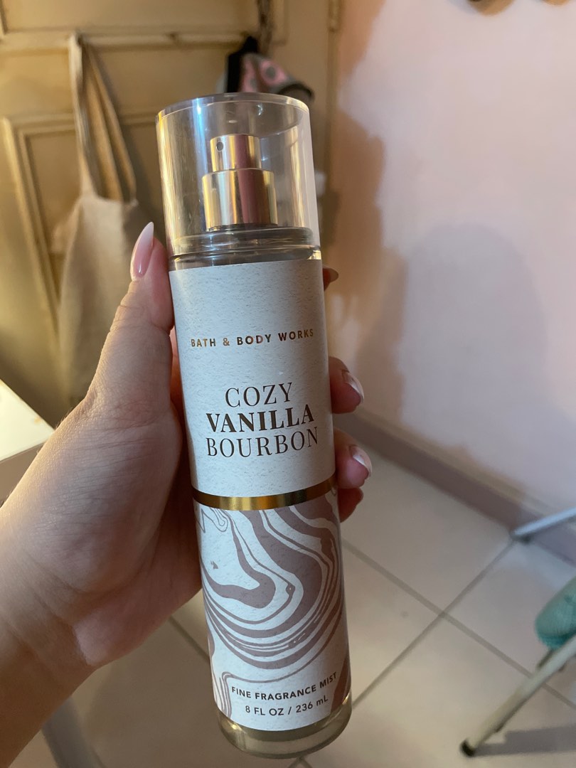 Bath and body works cozy vanilla bourbon body mist, Beauty & Personal
