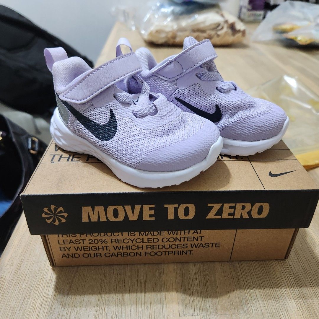 Brand New Nike Revolution 6 NN Violet Frost Kids Size 4C