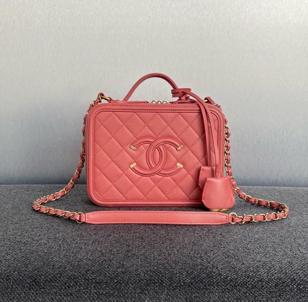 Chanel Filigree Vanity Medium Caviar Pink / Mghw, Luxury, Bags