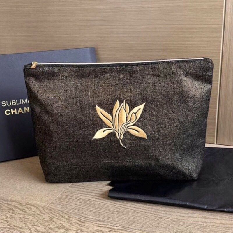 Chanel VIP gift Mesh Tote Bag, Women's Fashion, Bags & Wallets, Tote Bags  on Carousell