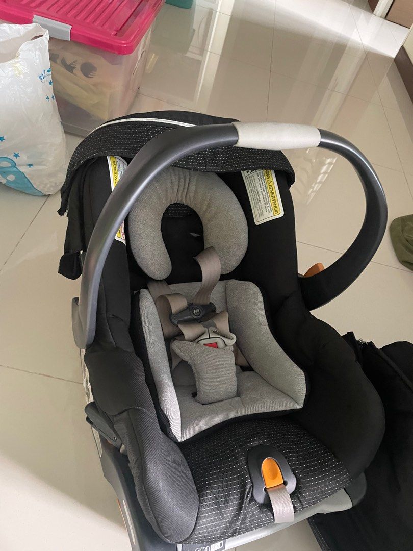 Chicco KeyFit 30 Infant Car Seat and Base Rear Facing Seat for