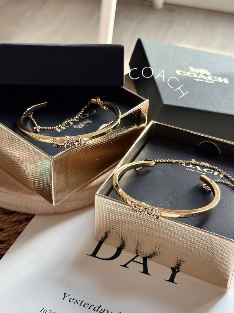 Coach top c bracelet