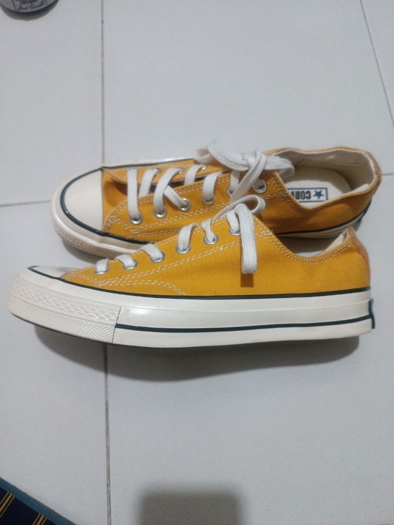 Converse kuning online mustard