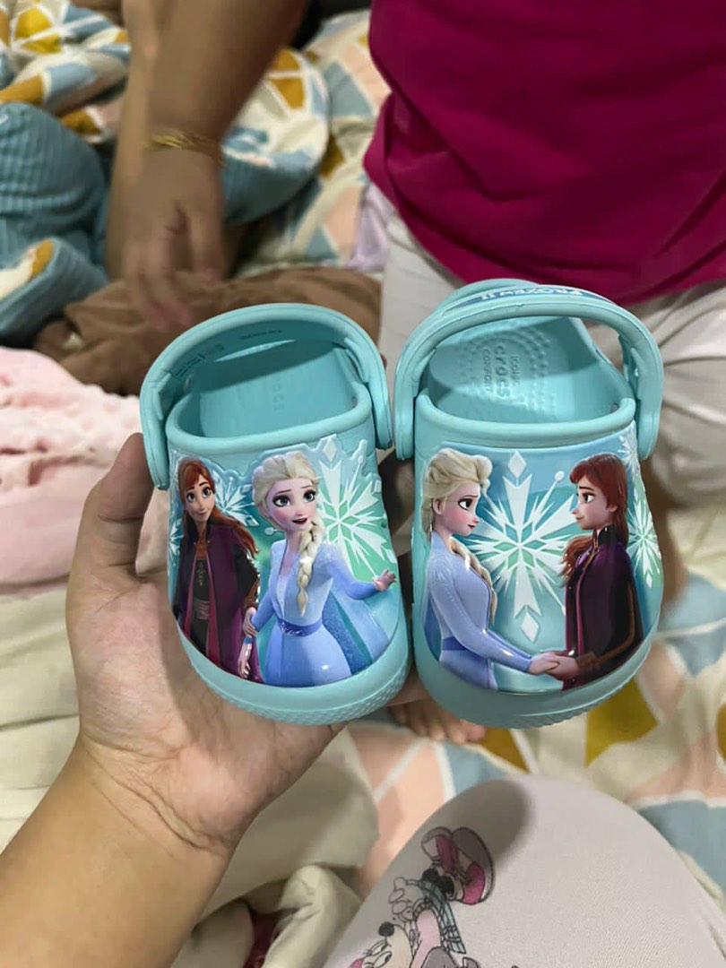 Frozen crocs deals