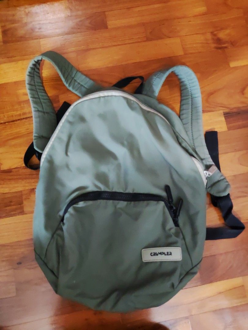 Crumpler backpack sale sales