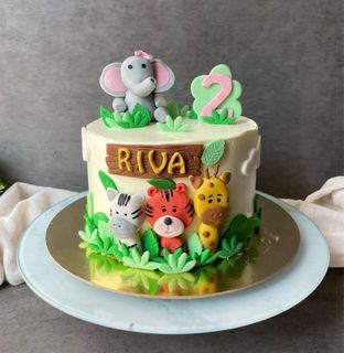 Customised Cake/dinosaurs cake/dino cake/wedding cake/engagement cake/birthday cake/eggless cake/halal cake/Spider-Man cake/elsacake/animal cake /gender reaveal cake /baby shower cake/it’s girl cake/it’s boy cake
