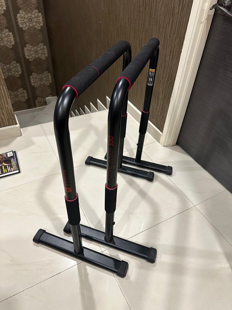 Training station hotsell 100 domyos